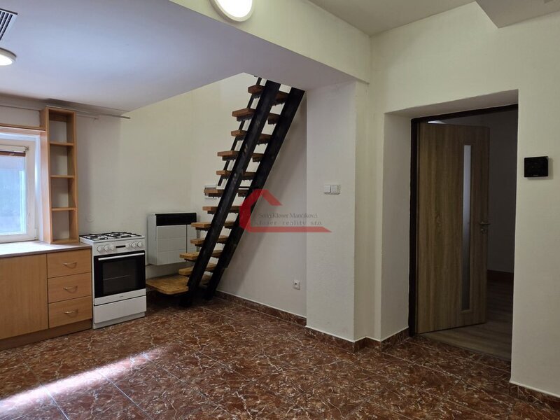 Pronájem , byt 1,5+1 Mikulčice, Těšice, CP :cca 45m2, volný ihned