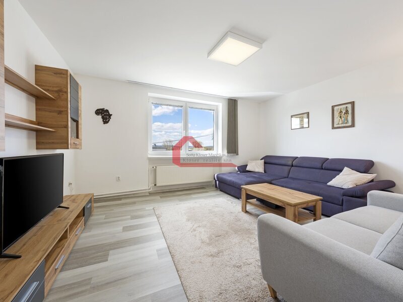 Prodej, cihlový byt 3+1 Čejč, 15 min Hodonín, 45 min Brno, po rekonstrukci, OV, sklep, garáž,CP:80m2