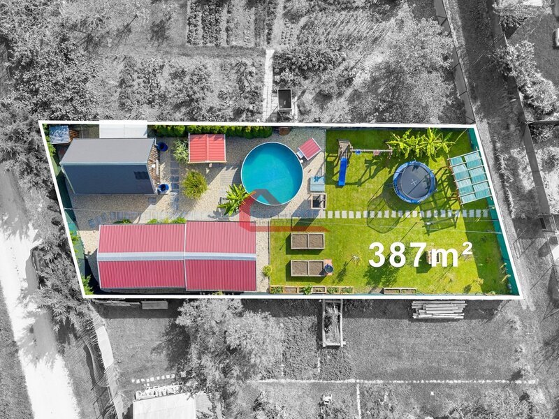 Prodej , zahrada s rekreační chatkou, altánem, kůlnou a bazénem, Břeclav - Poštorná, CP:387m2