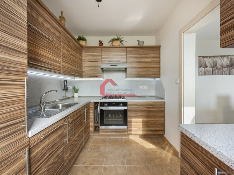 Prodej, byt 4+1 Břeclav,Charvátská Nová Ves, Na Valtické 26, po cel. rekonstrukci, balkon,CP:109,5m2