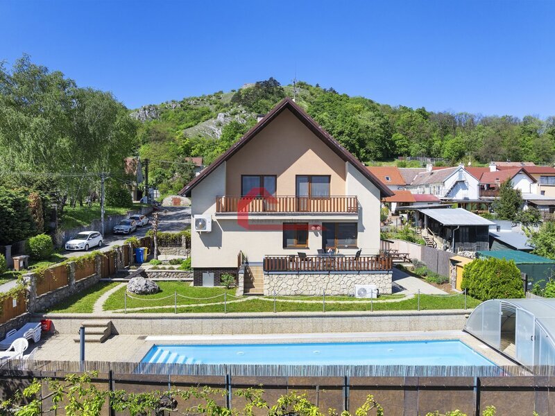 Prodej, RD 6+1 Klentnice, Pálava a Novom. přehrada, garáž, terasa, bazén , zahrada, CP.485m2